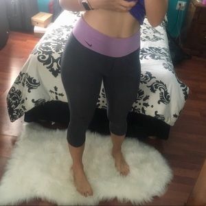 NIKE CROPPED LEGGING